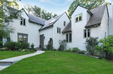 63 Beacon Hill Rd, Port Washington, NY