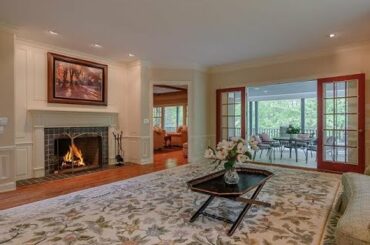 15 Greenleaf Farms Road, Newtown