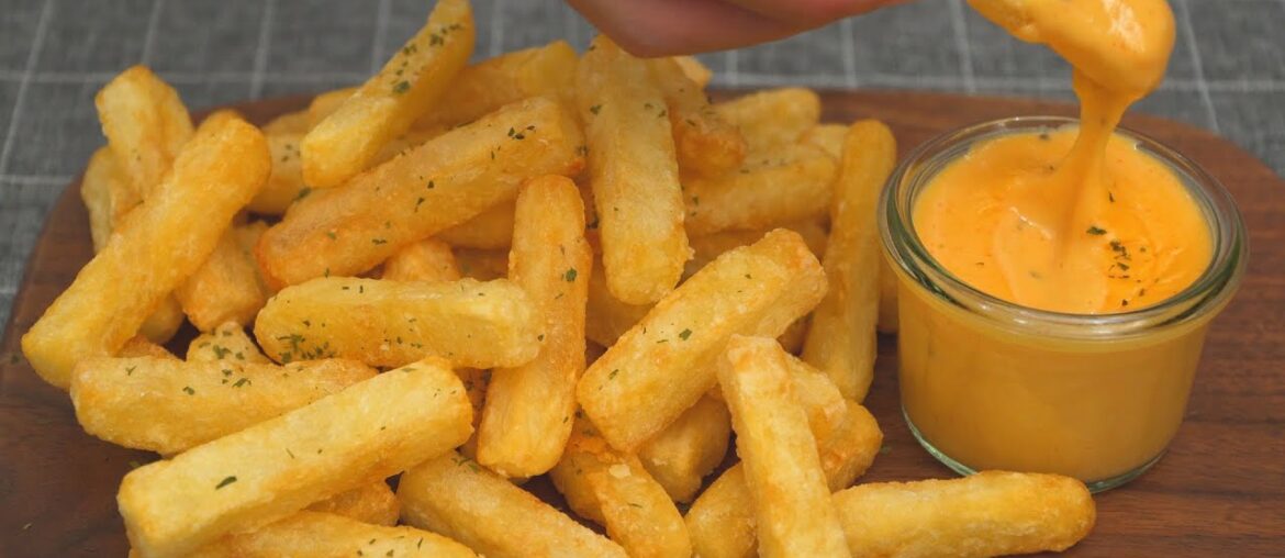 Crispy French Fries & Cheese Sauce Crispy French Fries & Cheese Sauce