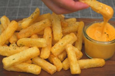 Crispy French Fries & Cheese Sauce