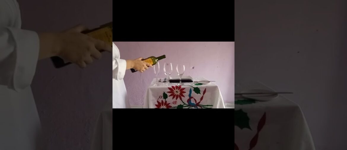 FRENCH SERVICE - MARIO LOVERS