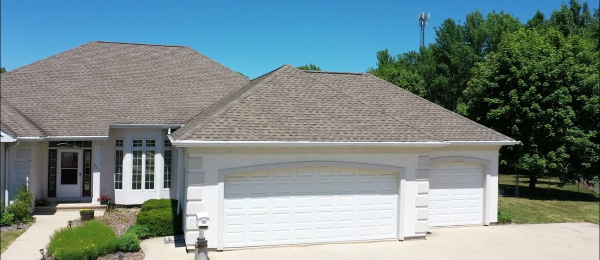 821 Lee Ave, Brillion, WI 54110 821 Lee Ave, Brillion, WI 54110