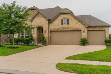 Residential at 7815 Chinaberry Sky Lane, Richmond, TX 77407 - For sale