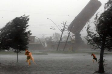 Apocalypse in France! Hurricane, hail and flood caused destruction in Reims