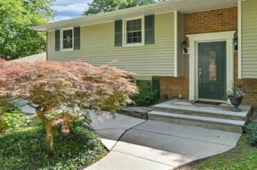 564 Riley Road, New Windsor, NY Presented by The Brunell Team.