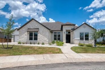 Residential for sale - 3703 Kahlua Crk, San Antonio, TX 78257