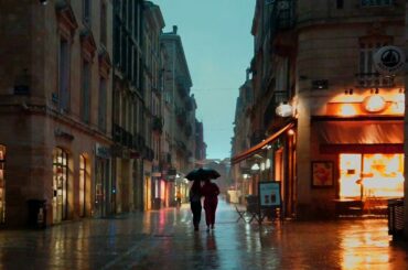 Rainy downtown of Bordeaux 4k Walk / Masks no mandatory outside in France / June 2021