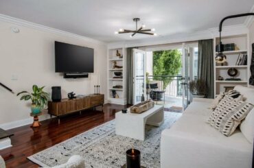 Chernov Team | 3401 Barham Blvd #2, Hollywood Hills