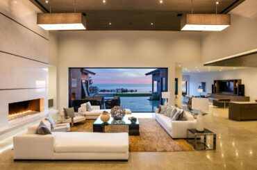 $16,995,000 Malibu Resort-style Estate features Stylish Design and Modern Elegance