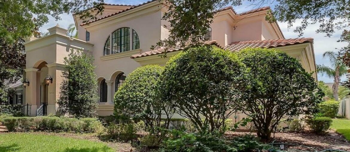 2734 MEETING PLACE, ORLANDO, FL Presented by Wemert Group Realty. 2734 MEETING PLACE, ORLANDO, FL Presented by Wemert Group Realty.