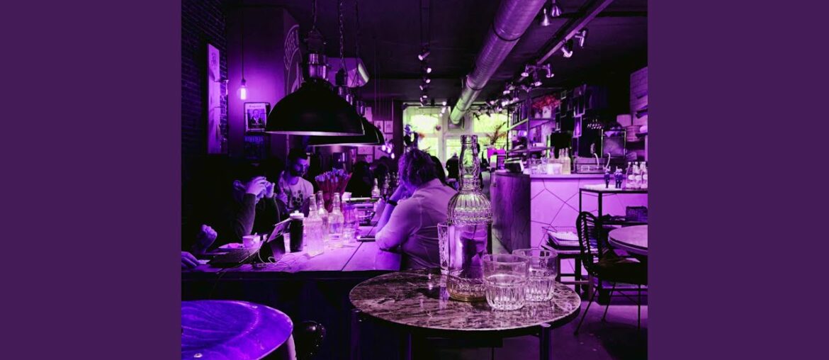 Background for Exclusive Dining