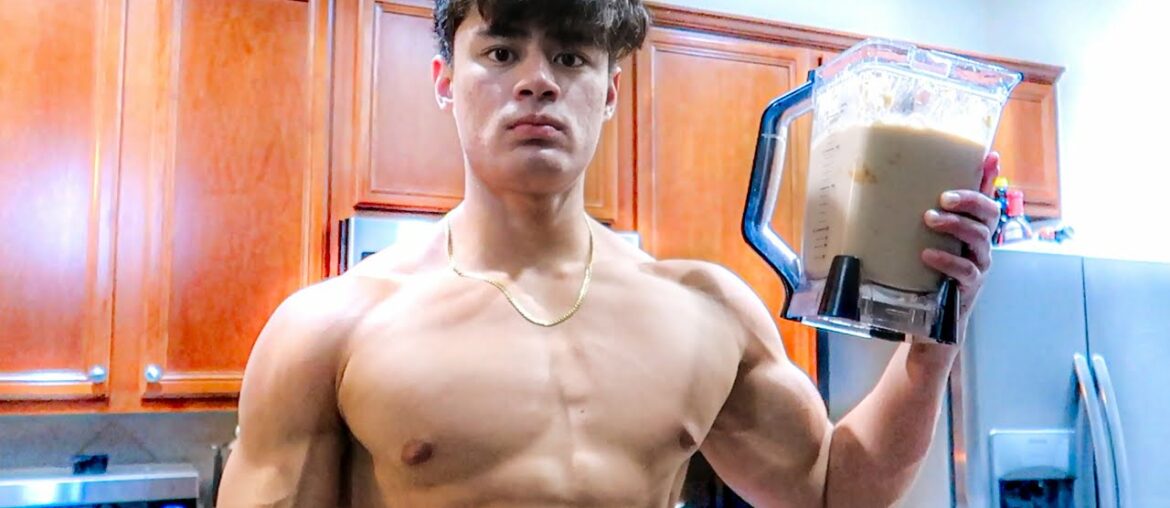 What I Eat in a Day to Lose Weight (2,700 calorie diet)