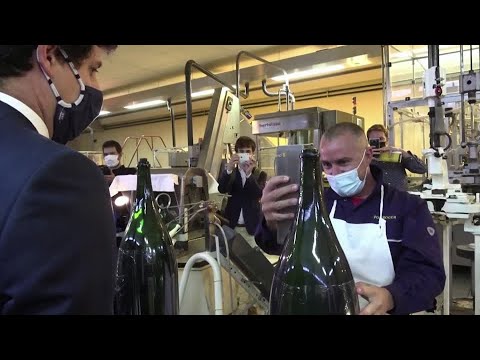 Trouble bubbles in France-Russia champagne row Trouble bubbles in France-Russia champagne row