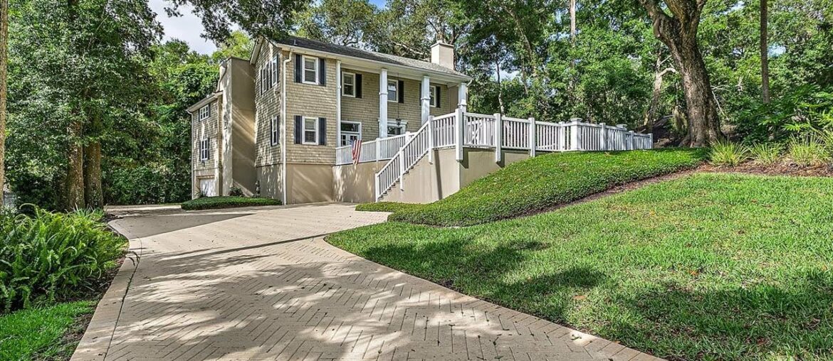 410 Oceanwalk Dr S, Atlantic Beach, FL