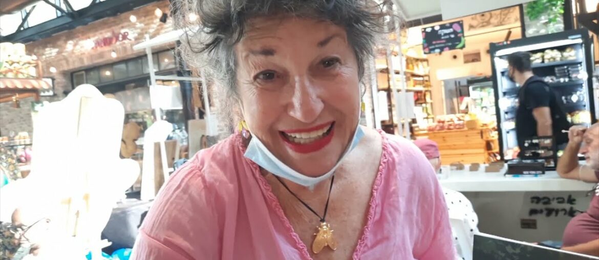 An hour in Sarona Market