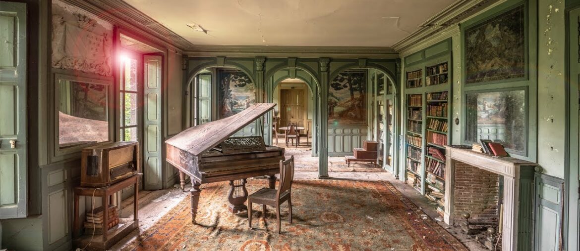 Enchanting Abandoned 17th-Century Chateau in France (Entirely frozen in time for 26 years) Enchanting Abandoned 17th-Century Chateau in France (Entirely frozen in time for 26 years)