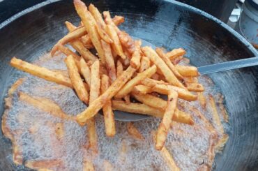 French fries finger chips | Street food | Recipe of French fries | Famous food #Pakistan