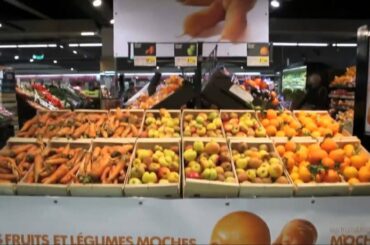 French Supermarket Promotes "Inglorious Produce" To Reduce Food Waste