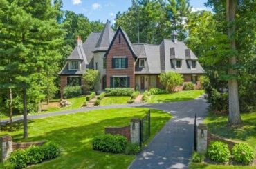 7807 Fieldstone Rdg, Clarkston, MI - 2210054642