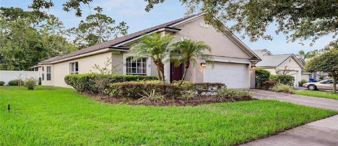 519 DUNOON STREET, OCOEE, FL Presented by Wemert Group Realty.