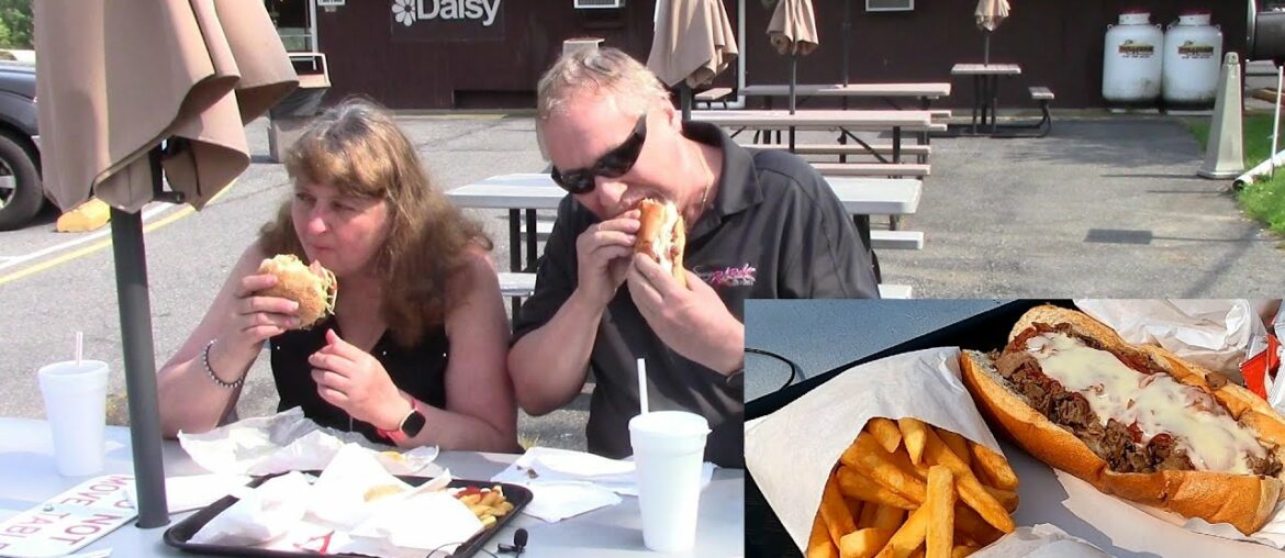 Eating at the Daisy Dairy Bar Eating at the Daisy Dairy Bar