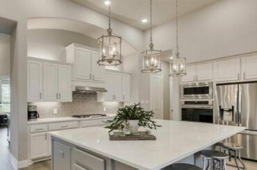 917 Haverford Lane, Lantana, TX Presented by Stephanie Seay.