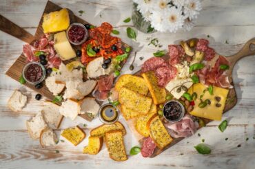 French charcuterie grazing board