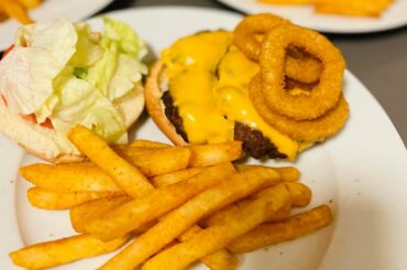 Easy Red Robin Burger Dupe..Must see