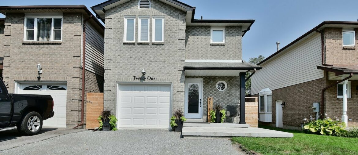 21 McFeeters Crescent, Bowmanville - Open House Video Tour