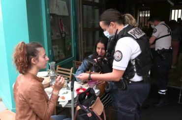 Footage Shows French Police Checking COVID Passports of Citizens Dining in Paris
