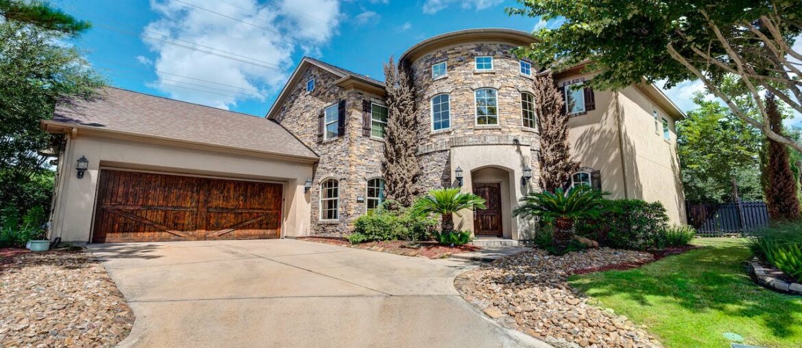 11218 French Oak Ln, Houston, TX 77082 - Presented by Katia Hadjiyska of EnCourage Realty