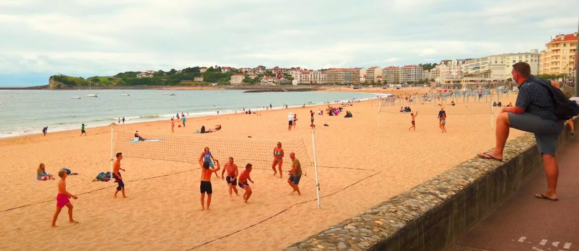 Walking in Saint-Jean-de-Luz, The French Basque Country 4k France / August 2021 / Binaural 3D sounds Walking in Saint-Jean-de-Luz, The French Basque Country 4k France / August 2021 / Binaural 3D sounds