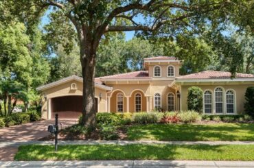 1930 Floresta View Dr, Tampa, FL