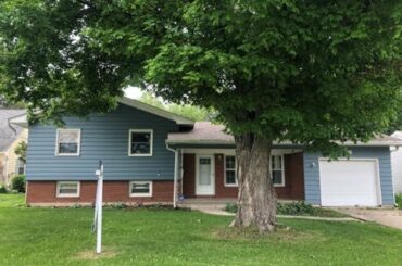 538 Russell Rd Dekalb, IL 60115 - Home for sale