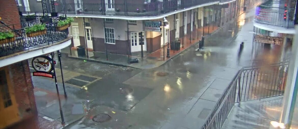 EarthCam Live: Hurricane Ida – Bourbon Street, New Orleans EarthCam Live: Hurricane Ida - Bourbon Street, New Orleans