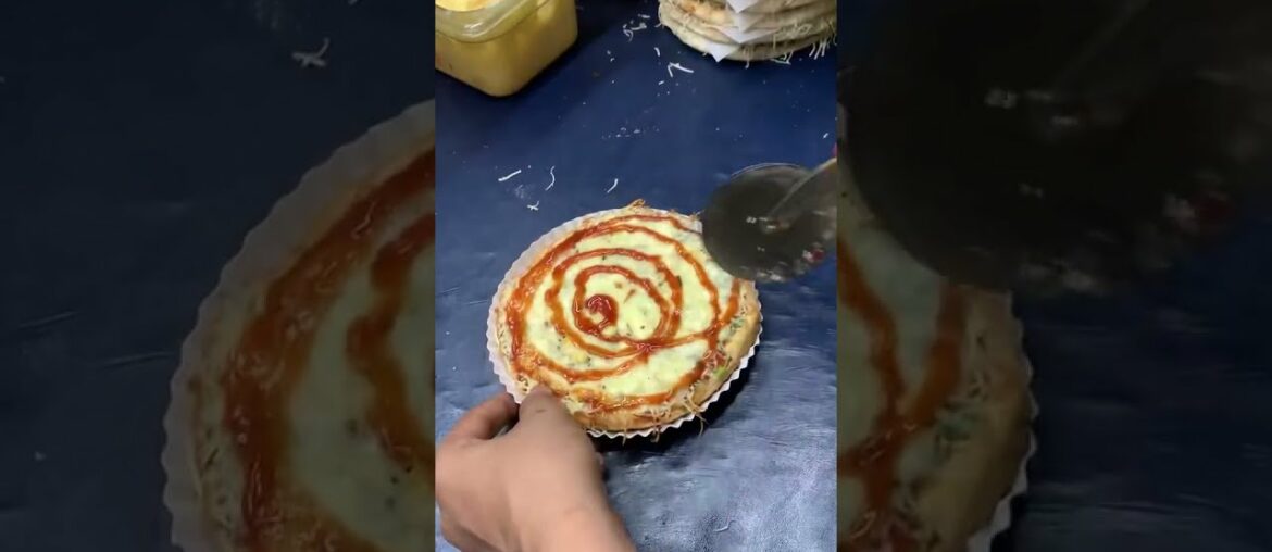 Cheese Pizza at 70   Sri krishna pizza   Taboot Street pune Camp   Pune Street Food