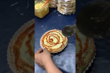 Cheese Pizza at 70   Sri krishna pizza   Taboot Street pune Camp   Pune Street Food