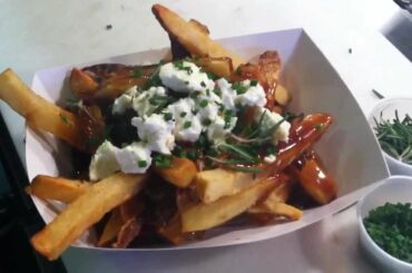 Hot Diggity Gourmet Hotdog Vlog Poutine a la Canada