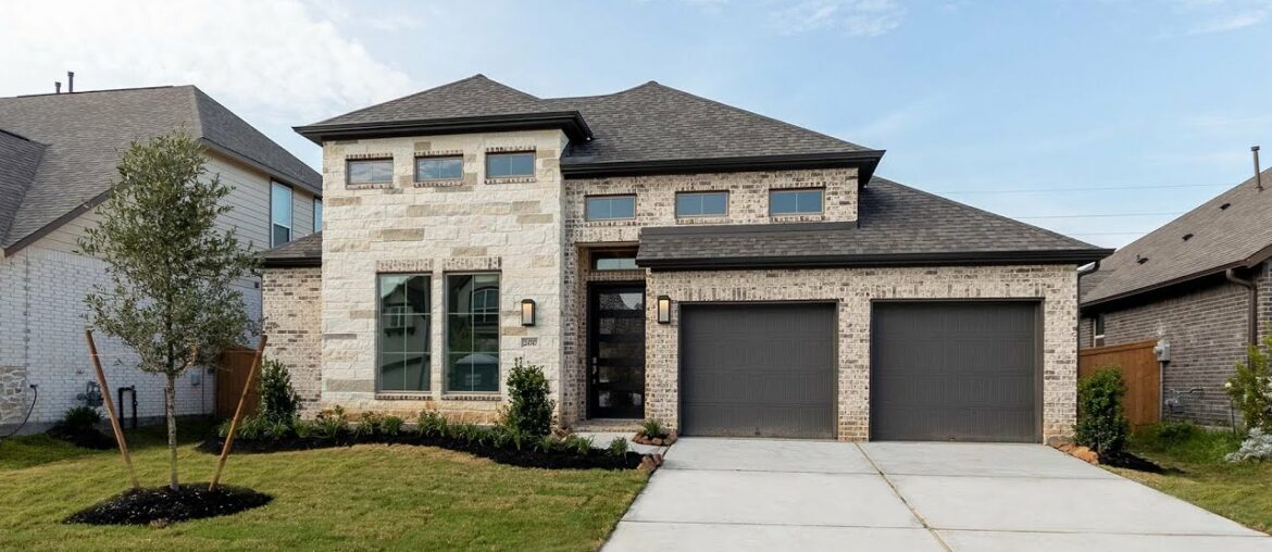 Perry Homes in Lakes of Bella Terra West – 24747 Tanoureen Drive Perry Homes in Lakes of Bella Terra West - 24747 Tanoureen Drive