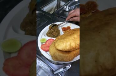 Chole bhature   Marwadi sardarji  Delhi street food #shortvideo