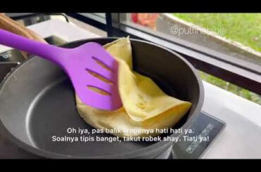 French Crepe with Berries Compote recipe by Putri Habibie