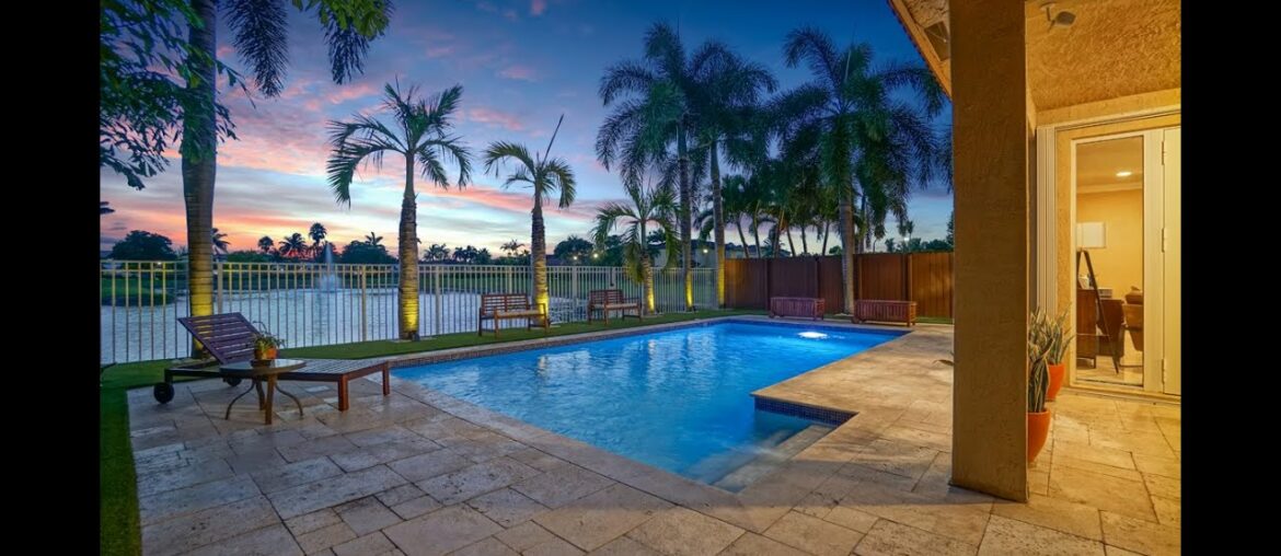 Miami Homes for Sale in Doral Homes | Home For Sale | Luxurious with no back neighbors! Doral Miami