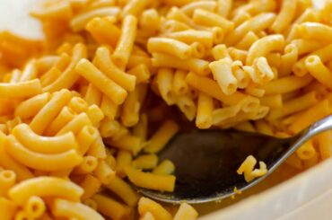 Huge Mistakes Everyone Makes When Cooking Mac And Cheese