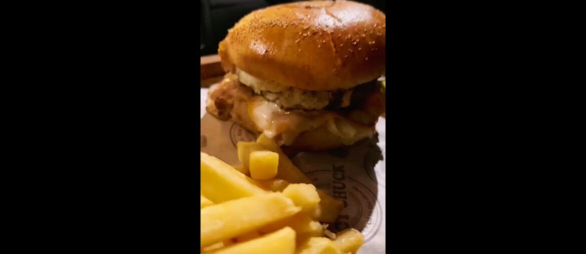 juicy chunks | loaded burger | french fries | faminaskitchen |#shorts #youtubeshorts #viral