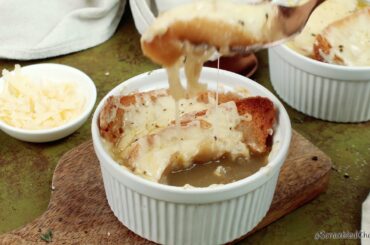 Classic Slow Cooker French Onion Soup Recipe