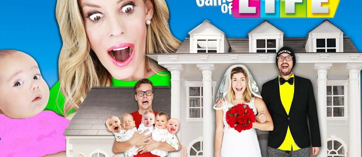 Giant GAME OF LIFE but in a Tiny Town – Rebecca Zamolo Giant GAME OF LIFE but in a Tiny Town - Rebecca Zamolo