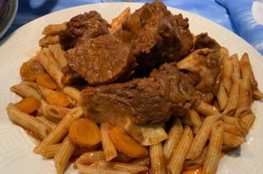 Carne Guisada com Penne uma delicia