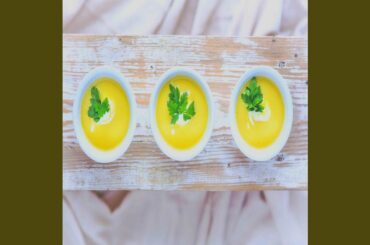 Cheerful Moods for Dining Out