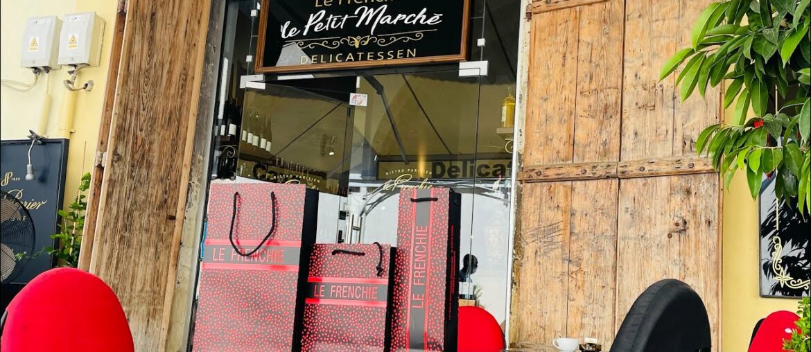 Very beautiful wine shop . How to make wine shop.  Le frenchie . French wines