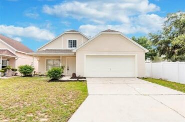 Video tour of Residential at 3623 HUNTWICKE BOULEVARD, Davenport, FL 33837